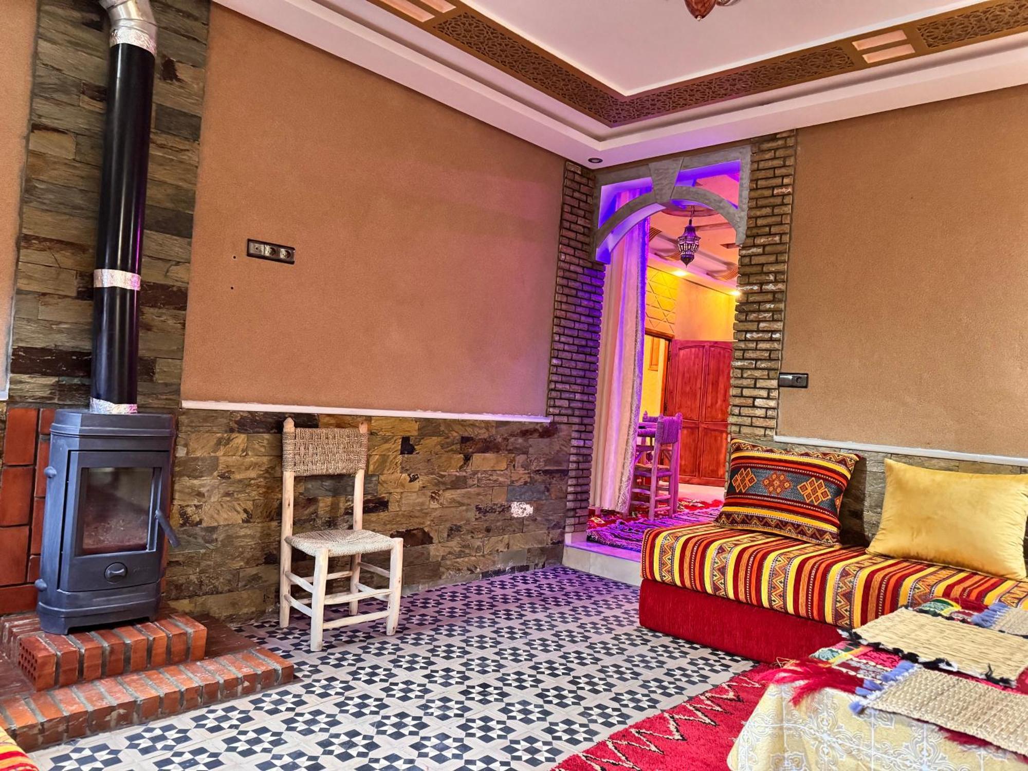 Toubkal Home Stay イムリル エクステリア 写真